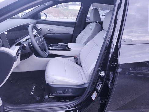 New 2026 Hyundai Tucson Limited image 11