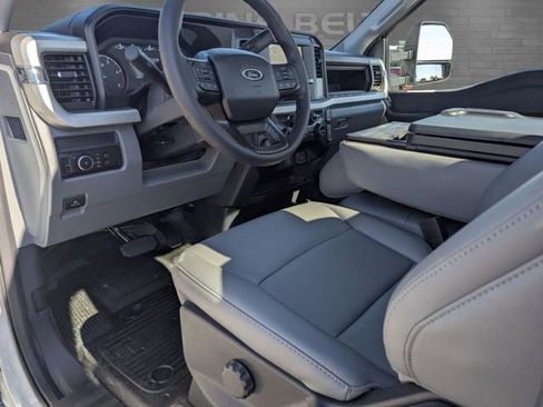New 2025 Ford F250 XL w/ XL Chrome Package image 14