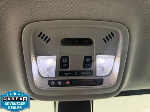 Used 2021 Chevrolet Traverse Premier w/ Redline Edition AWD/4WD image 31