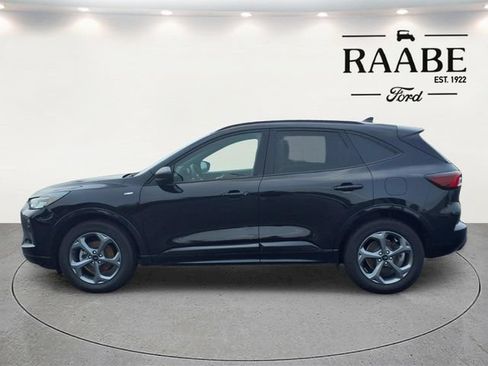 Used 2023 Ford Escape ST-Line w/ Tech Pack #1 AWD/4WD image 4