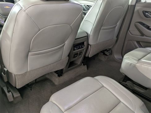 Used 2018 Chevrolet Traverse Premier image 28