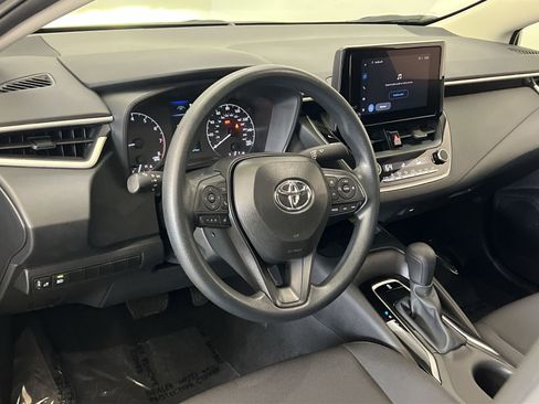 Used 2025 Toyota Corolla LE w/ LE Premium Package FWD image 15