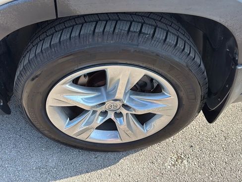 Used 2015 Toyota Highlander Limited image 30