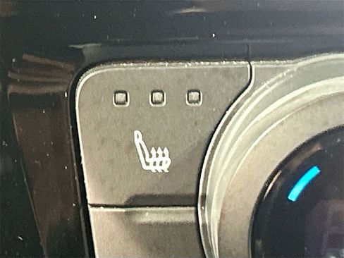 Used 2024 Toyota Grand Highlander XLE image 17