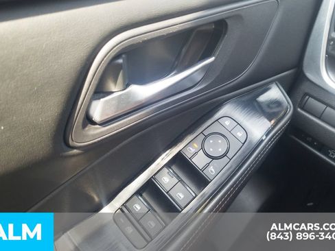 Used 2024 Nissan Rogue SV FWD image 14