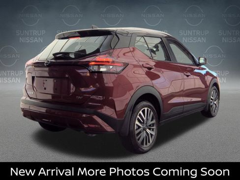 Certified 2024 Nissan Kicks SV FWD image 2