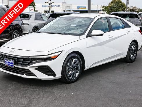 Certified 2024 Hyundai Elantra SEL FWD image 3