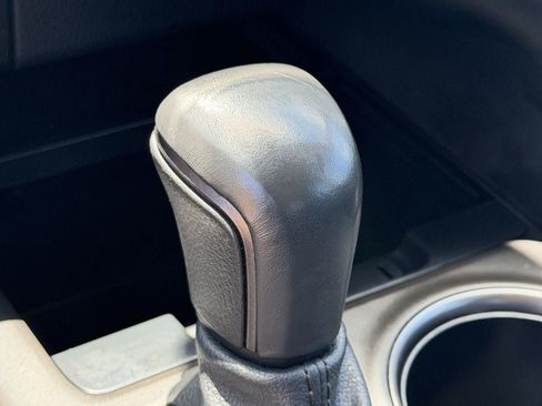 Used 2024 Toyota Camry SE FWD image 21