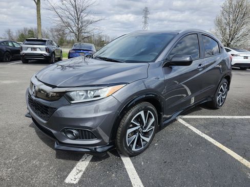 Used 2019 Honda HR-V Sport image 11