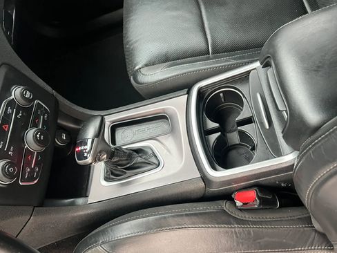 Used 2020 Dodge Charger SXT w/ Leather Interior Group RWD image 15
