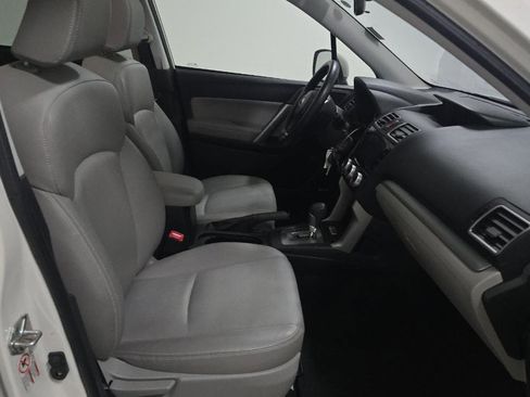 Used 2016 Subaru Forester 2.5i Limited AWD/4WD image 8