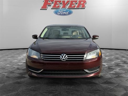 Used 2014 Volkswagen Passat 1.8T SE image 2
