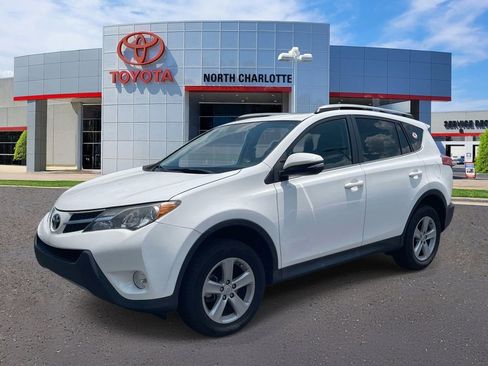 Used 2014 Toyota RAV4 XLE FWD image 3