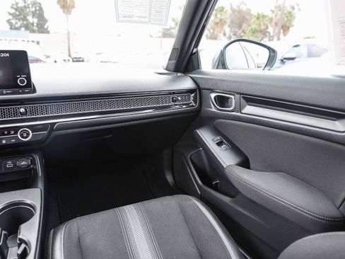 Certified 2024 Honda Civic Sport image 6