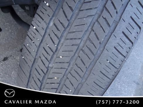 Used 2025 Jeep Wrangler Unlimited Sahara AWD/4WD image 35