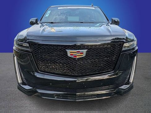 Used 2024 Cadillac Escalade Sport AWD/4WD image 8