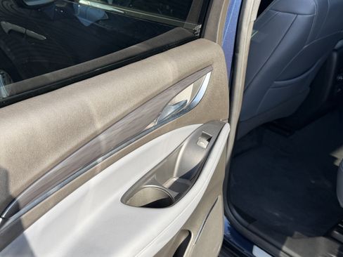 Used 2023 Buick Enclave Essence w/ Experience Buick Package FWD image 25