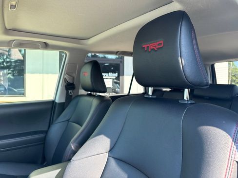 Used 2024 Toyota 4Runner TRD Off-Road Premium w/ Moonroof Package AWD/4WD image 3