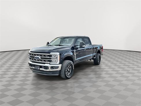 Used 2024 Ford F250 Lariat image 4