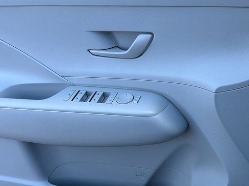 Certified 2025 Hyundai Kona SEL image 21