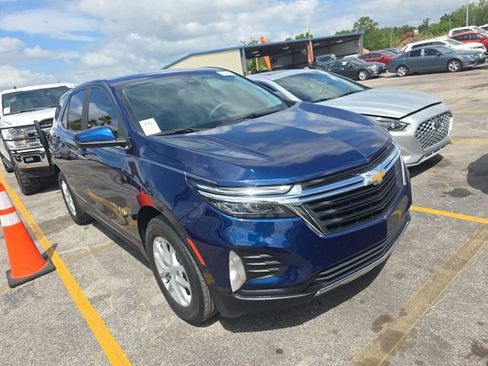Used 2022 Chevrolet Equinox LT image 2