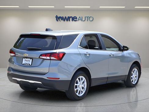 Used 2024 Chevrolet Equinox LT w/ LPO, Floor Liner Package AWD/4WD image 5