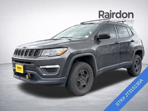 Used 2018 Jeep Compass Sport AWD/4WD image 3