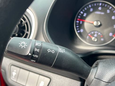 Used 2024 Kia Forte LXS image 29