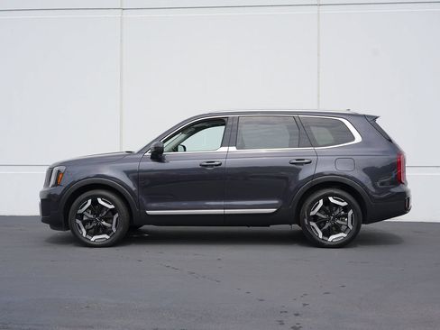 Used 2025 Kia Telluride S AWD/4WD image 6