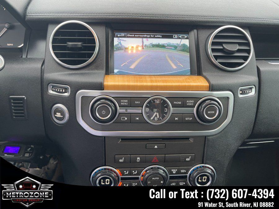 Used 2014 Land Rover LR4 AWD/4WD image 32