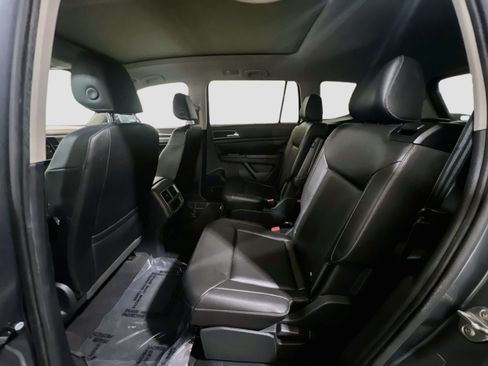 Used 2019 Volkswagen Atlas SEL FWD image 18