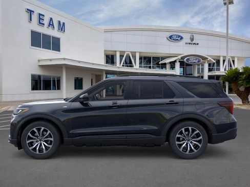 New 2026 Ford Explorer ST-Line RWD image 3