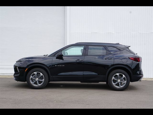 New 2026 Chevrolet Blazer LT w/ Convenience Package FWD image 2