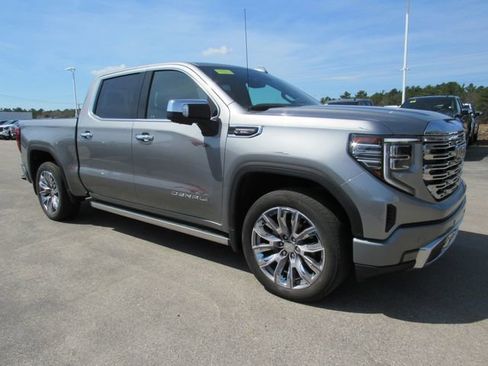 Used 2023 GMC Sierra 1500 Denali AWD/4WD image 6