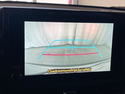 Used 2025 Toyota Corolla Cross AWD Hybrid image 17