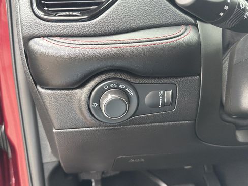 Used 2023 Dodge Durango GT AWD/4WD image 16