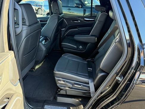 Used 2024 Cadillac Escalade Sport image 13