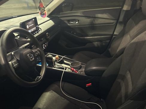 Used 2024 Honda Accord EX image 11