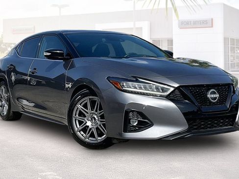 Used 2023 Nissan Maxima SR FWD image 1