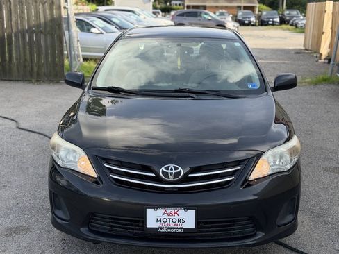 Used 2013 Toyota Corolla LE FWD image 4