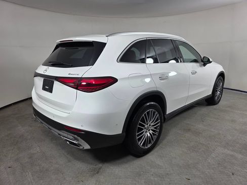 Certified 2025 Mercedes-Benz GLC 300 4MATIC image 4