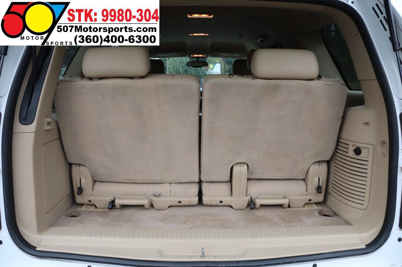 Used 2010 Chevrolet Tahoe LT w/ Luxury Package RWD image 18