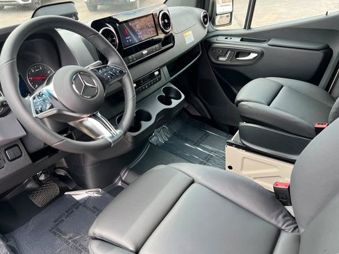 New 2026 Mercedes-Benz Sprinter 2500 image 15