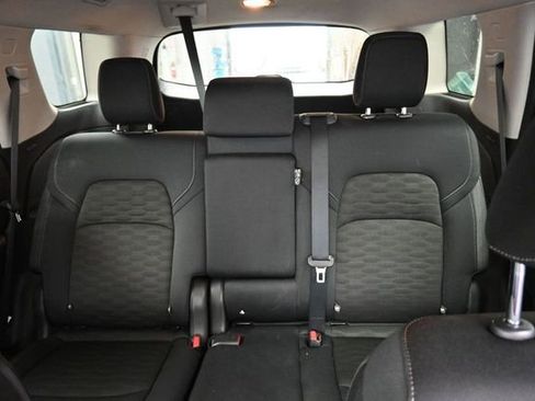 Used 2025 Nissan Pathfinder SV FWD image 37