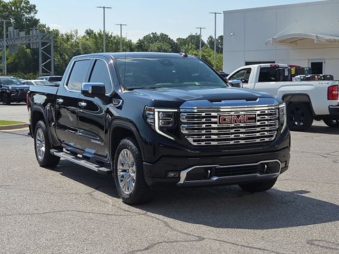Used 2026 GMC Sierra 1500 Denali AWD/4WD image 1