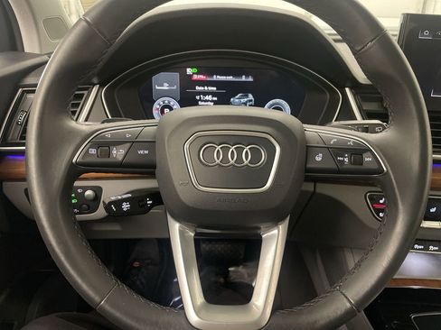Used 2023 Audi Q5 2.0T Prestige w/ Prestige Package image 5