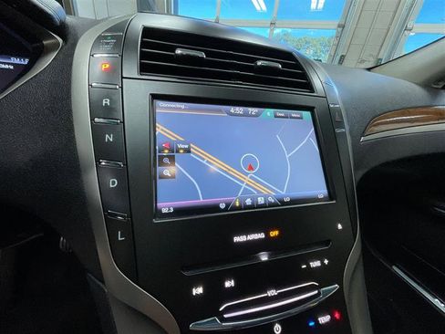 Used 2014 Lincoln MKZ Hybrid FWD image 19