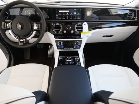Used 2024 Rolls-Royce Spectre w/ Spectre Launch Package AWD/4WD image 4