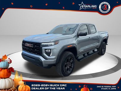 Used 2025 GMC Canyon Elevation