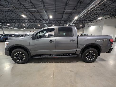 Used 2020 Nissan Titan PRO-4X w/ Pro-4x Convenience Package AWD/4WD image 6